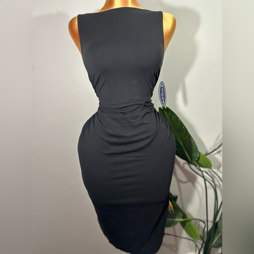 Chic Black Midi Dress